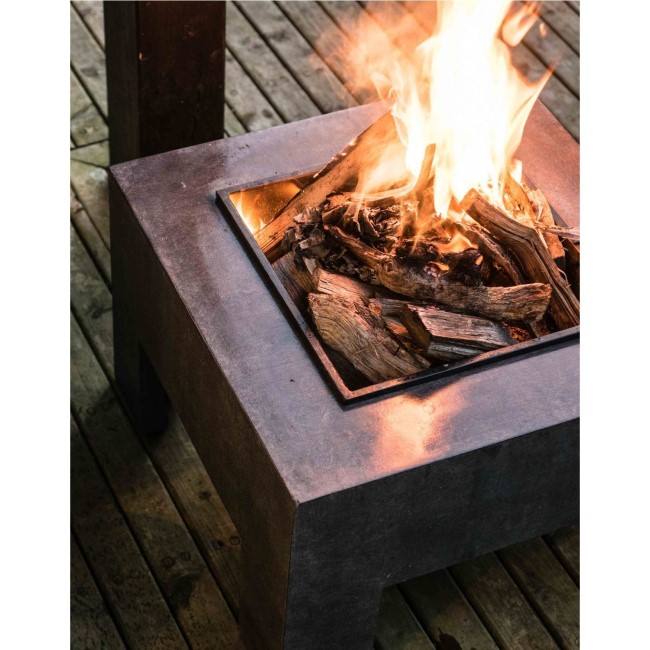 Ivyline Square Firebowl & Square Console Granite