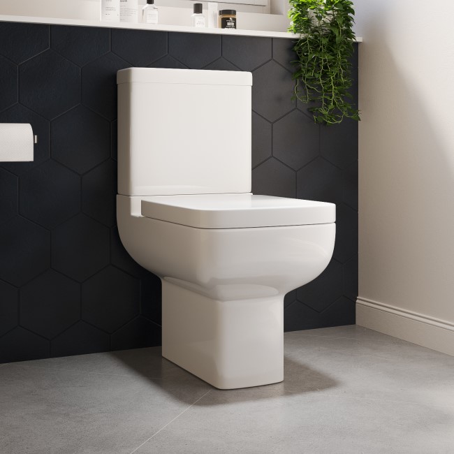 Close Coupled Toilet with Soft Close Seat - Seren